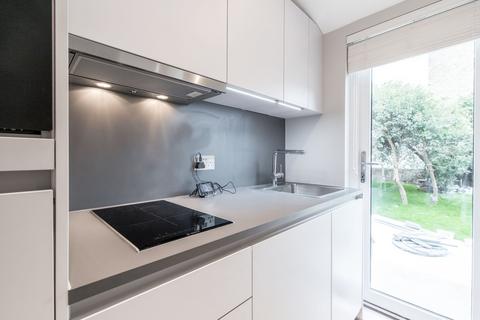 Ground floor flat to rent, Flat 9 16 - 18 Warwick Road