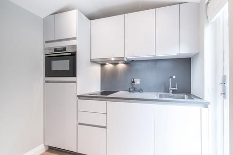 Ground floor flat to rent, Flat 9 16 - 18 Warwick Road