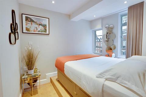 1 bedroom flat for sale, Nell Gwynn House, Sloane Avenue, SW3