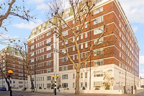 1 bedroom flat for sale, Nell Gwynn House, Sloane Avenue, SW3