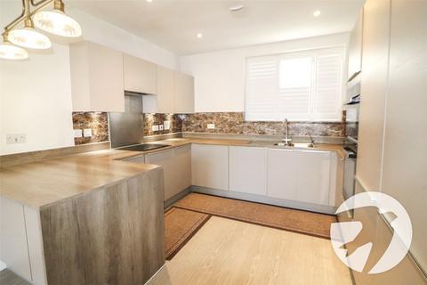 4 bedroom terraced house for sale, Adit Road, Erith, Kent, DA8