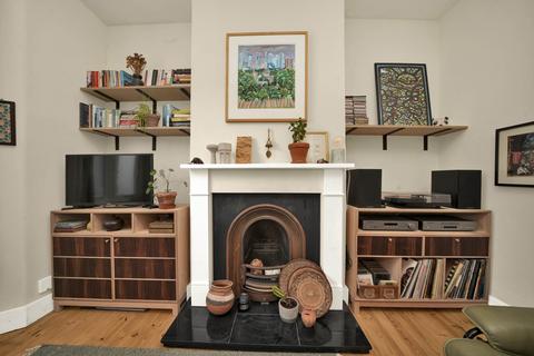 1 bedroom flat for sale, Murchison Road, London, E10