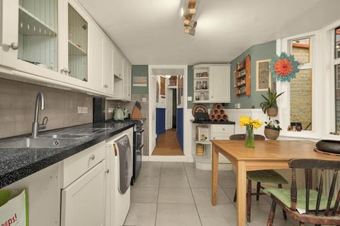 1 bedroom flat for sale, Murchison Road, London, E10