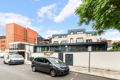 1 bedroom flat to rent, Westworth House, The Kingsland, 1 Down Place, Hammersmith, London, W6