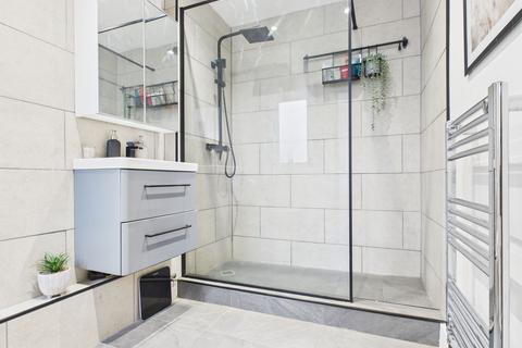 3 bedroom semi-detached house for sale, Gainsford Crescent, Nottingham