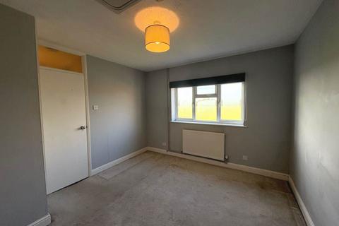 undefined, Iris Close, Aylesbury HP21