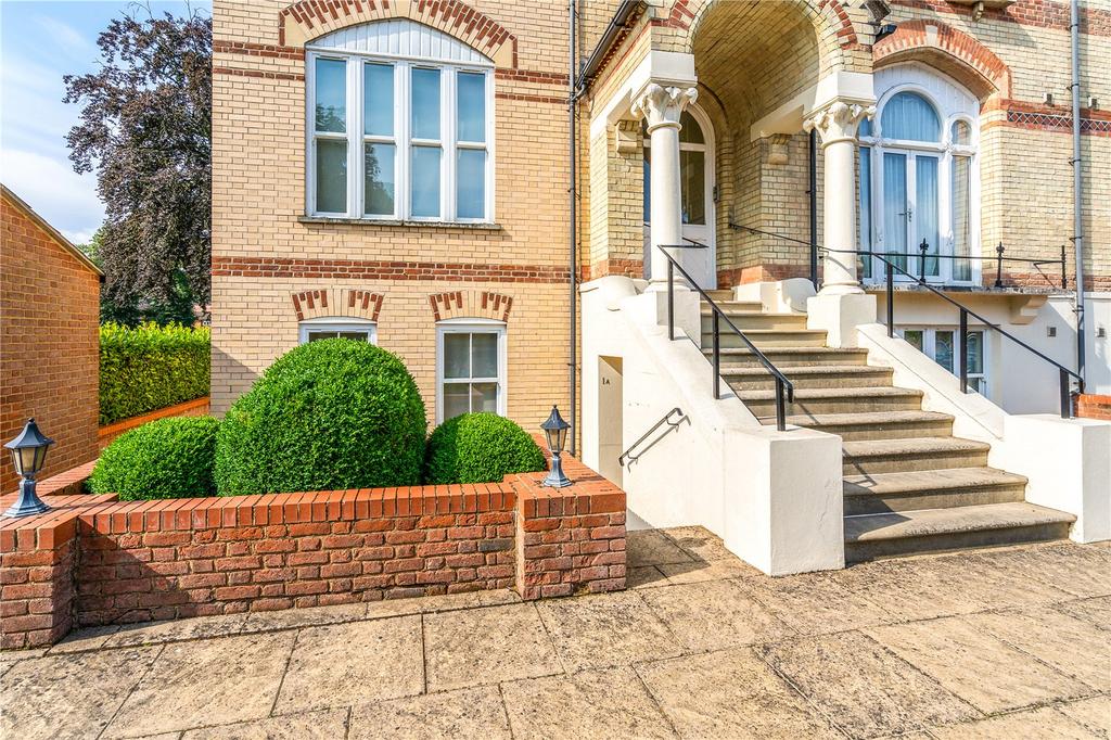 Communal Entrance