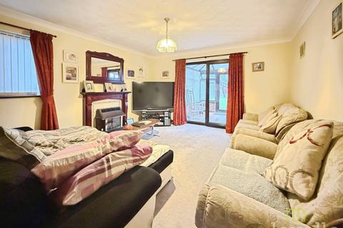 2 bedroom detached bungalow for sale, Poplar Lane, Corringham DN21