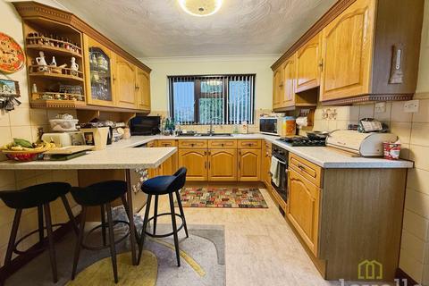 2 bedroom detached bungalow for sale, Poplar Lane, Corringham DN21