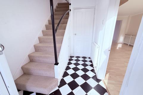 3 bedroom terraced house to rent, Fullers Mead, Harlow CM17