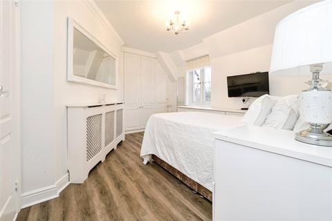 undefined, Gidea Lodge, Romford RM2