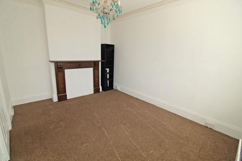 2 bedroom terraced house to rent, Lynn Street, Blyth, NE24