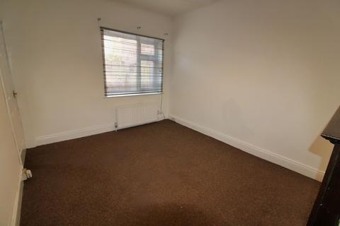 2 bedroom terraced house to rent, Lynn Street, Blyth, NE24