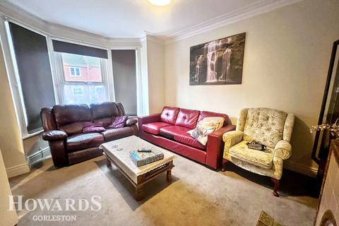 4 bedroom terraced house for sale, Mill Road, Great Yarmouth