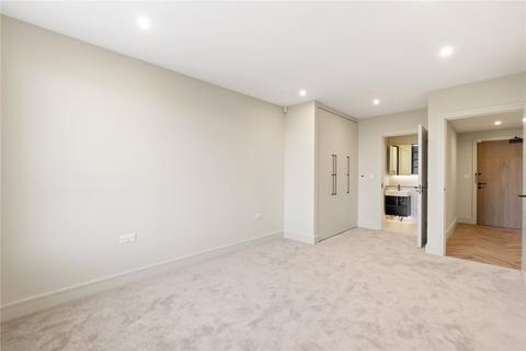 2 bedroom apartment to rent, Bicknell Way, SW17