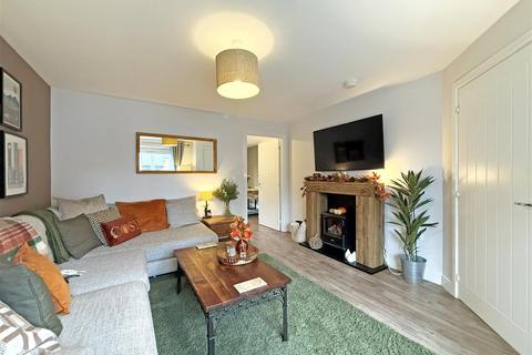 3 bedroom semi-detached house for sale, Valentine Drive, Shrewsbury