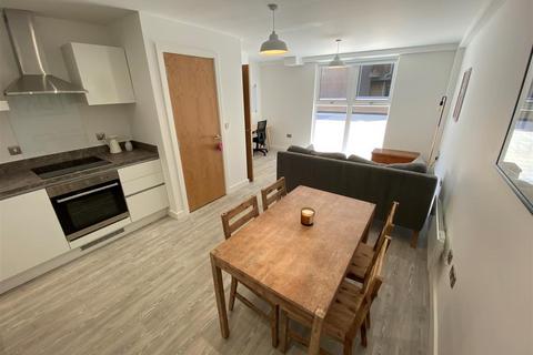 2 bedroom duplex to rent, Middlewood Plaza, Craven Street, Salford