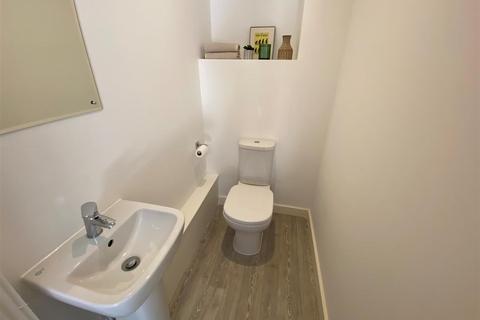 2 bedroom duplex to rent, Middlewood Plaza, Craven Street, Salford