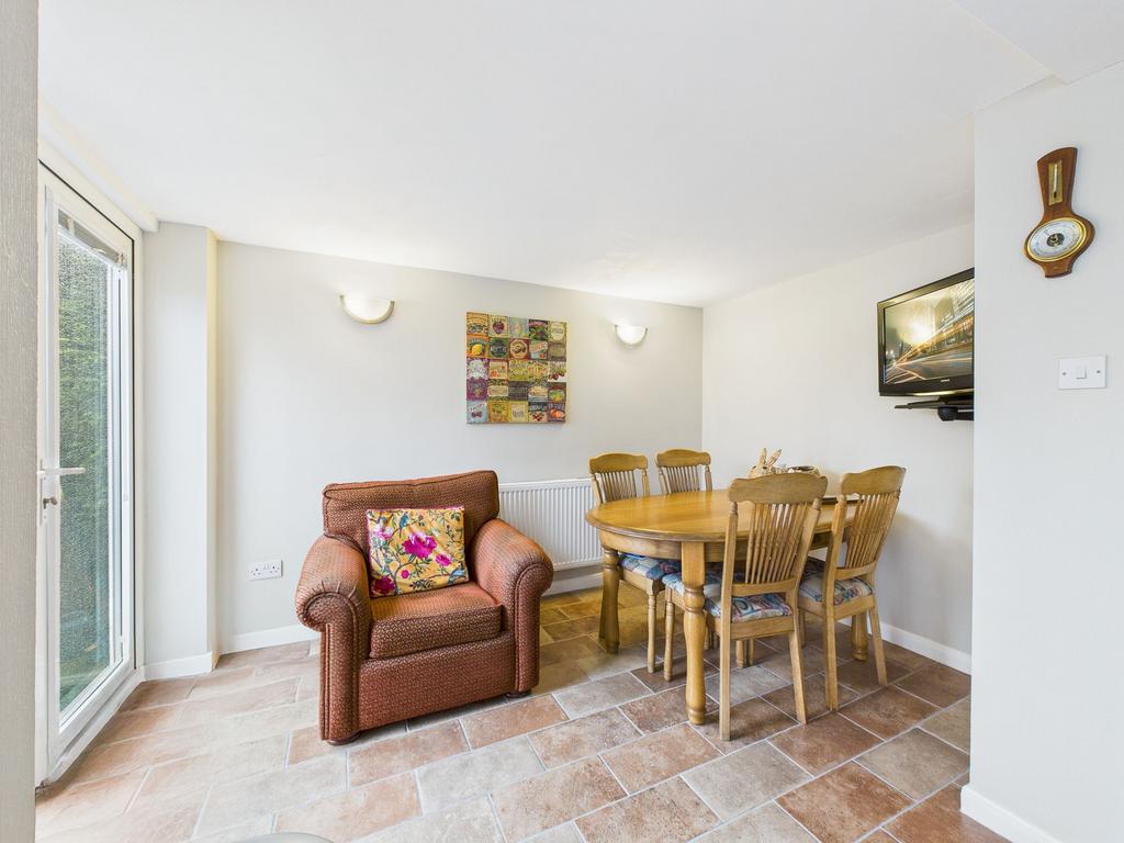 Dining/Kitchen
