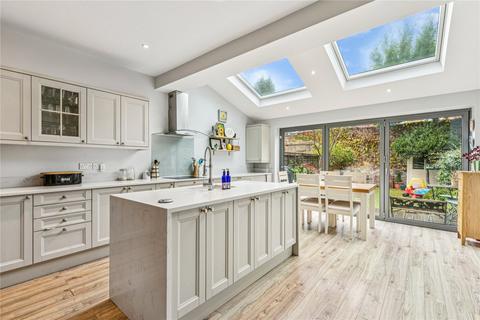 4 bedroom terraced house for sale, Wilna Road, SW18