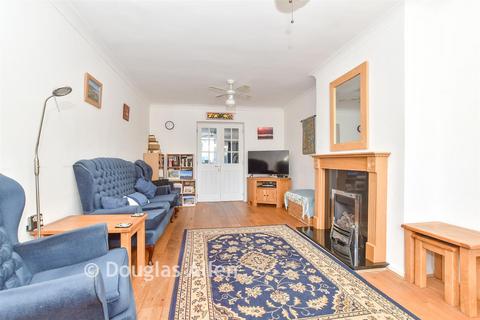 4 bedroom terraced house for sale, Langham Crescent, Billericay CM12