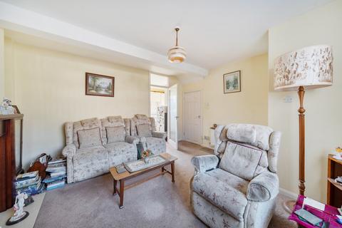 2 bedroom end of terrace house for sale, Ambleside Avenue, Walton On Thames, KT12