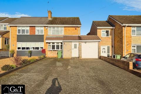 4 bedroom semi-detached house for sale, Pembroke Gardens, Stourbridge