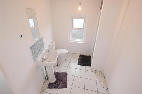 6 bedroom house share to rent, Gables, Bournemouth