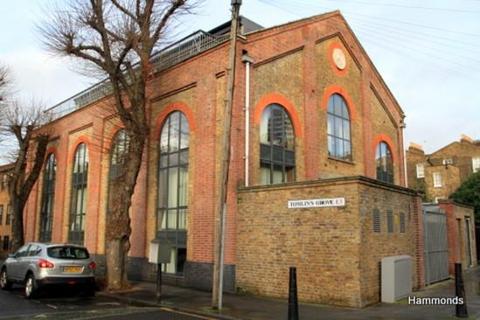 2 bedroom apartment to rent, Arnold Road, London