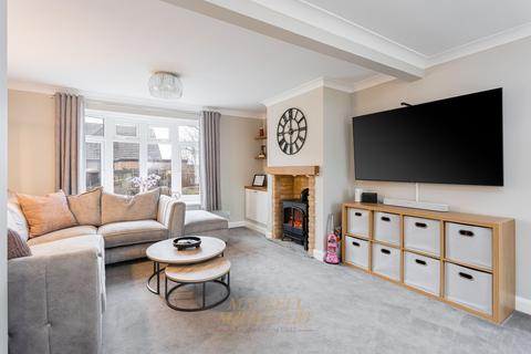 4 bedroom terraced house for sale, Buckswood Drive, Crawley RH11