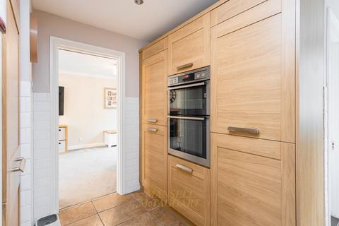 4 bedroom terraced house for sale, Buckswood Drive, Crawley RH11