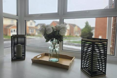 2 bedroom semi-detached house to rent, Cennon Grove, Ingleby Barwick, Stockton-On-Tees