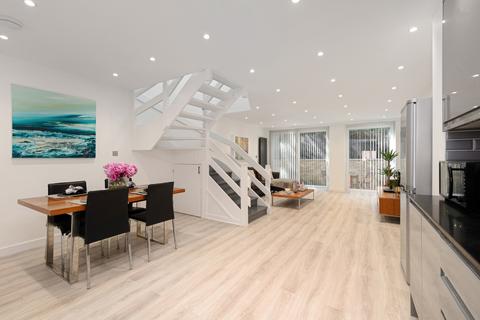 undefined, Hollymount Close Greenwich SE10