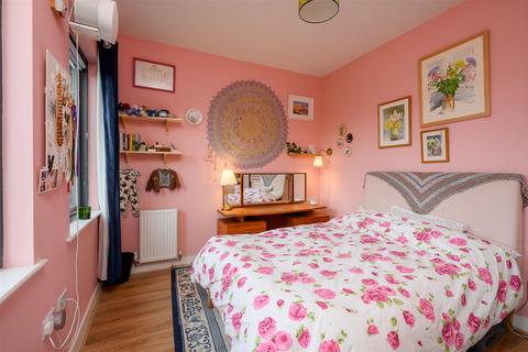 3 bedroom end of terrace house for sale, Lotherington Mews, Derwenthorpe, York YO10 3TZ