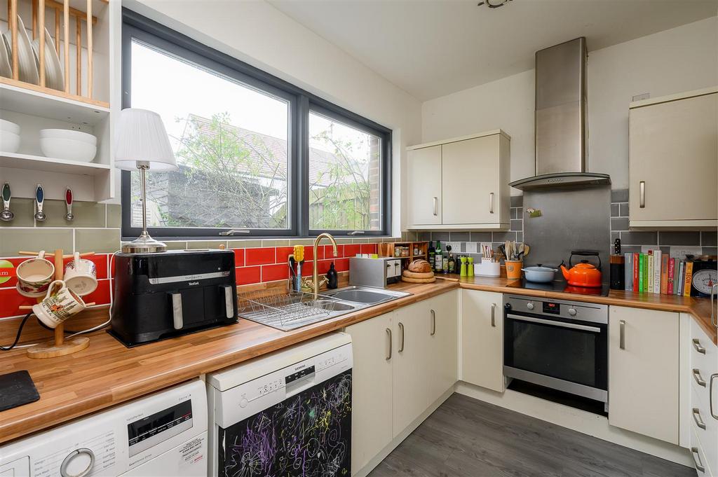 Kitchen 2