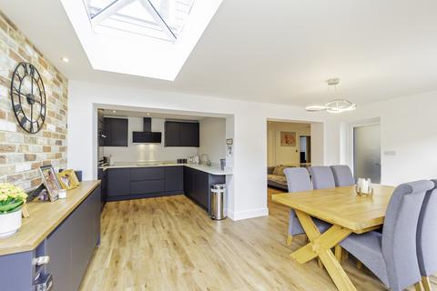 4 bedroom semi-detached house for sale, Chelmsford CM3