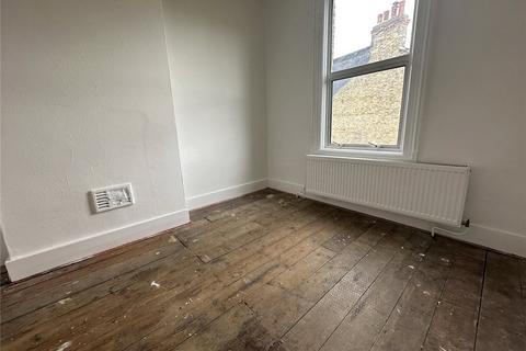 3 bedroom end of terrace house for sale, Neuchatel Road, London, SE6