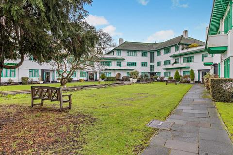 2 bedroom apartment to rent, Elm Park Court, Pinner