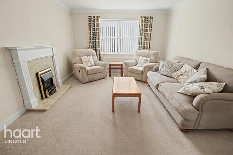 4 bedroom detached house for sale, Kings Way, Welton