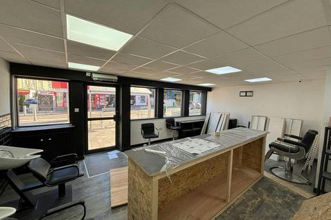 Retail property (high street) to rent, 2-4 Quarry St Hamilton ML3 7AR