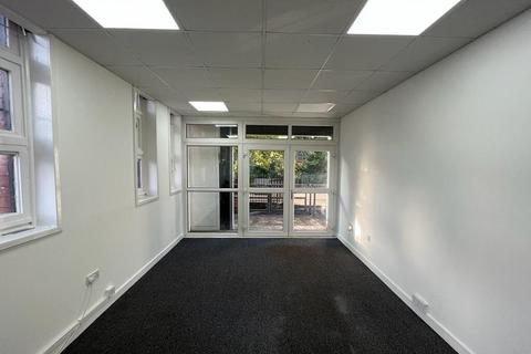 Industrial unit to rent, 544 Scotland Street West Glasgow G41 1BZ