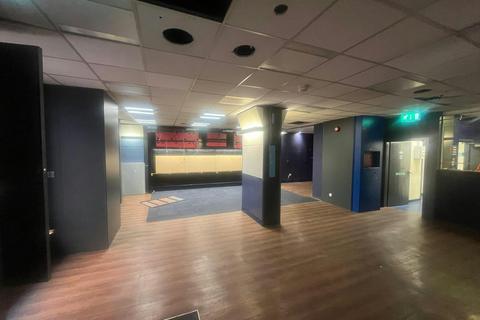 Retail property (high street) to rent, 353-359 Argyle St Glasgow G2 8LT