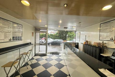 Retail property (high street) to rent, 10 Merryvale Pl Giffnock G46 6AT