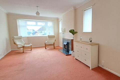 2 bedroom bungalow for sale, Furze Croft New Milton BH25 6NH