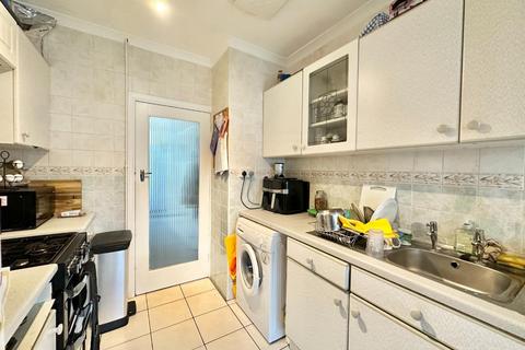undefined, Mahlon Avenue, Ruislip