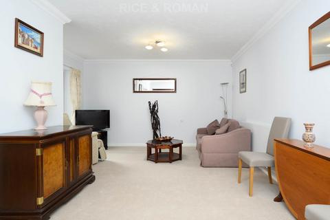 1 bedroom retirement property for sale, Churchfield Road, Walton On Thames KT12