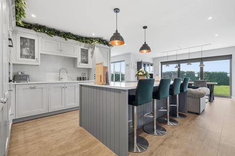 4 bedroom house for sale, Lower Dunton Road, Bulphan, Upminster, RM14