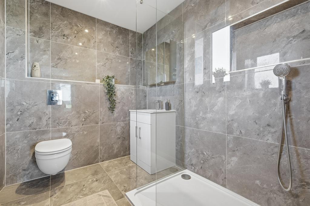 En Suite shower