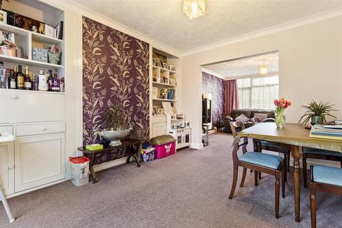 4 bedroom end of terrace house for sale, Goldsmith Road, Worthing