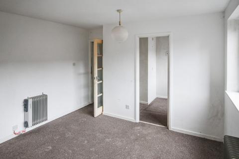 2 bedroom flat for sale, Flat 4 Hughenden Court, Mount Pleasant Road, Hastings, East Sussex, TN34 3ST